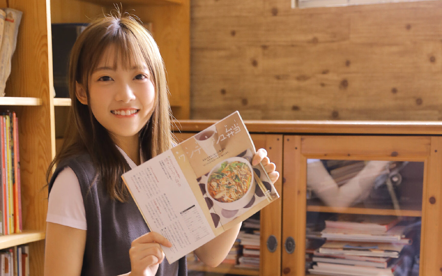 《电竞海外传播：国内战队走向国际舞台》，对比国外电竞发展,中国电竞未来的发展趋势是什么