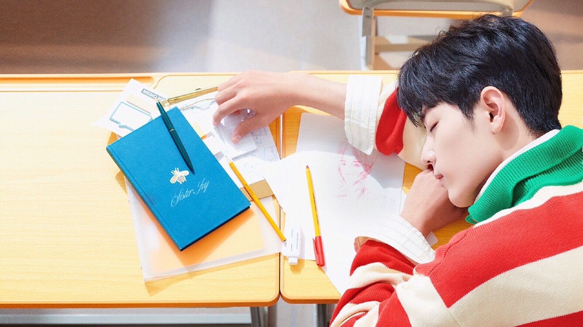 从开幕到收官：F1年度精彩瞬间集锦，2019年f1揭幕战中获得冠军的车队是