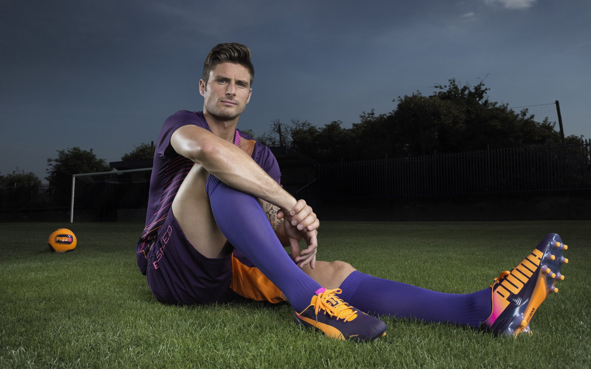 英超乱战,比分3-3,双方核心球员各展神通,关键数据:传球成功率超90%