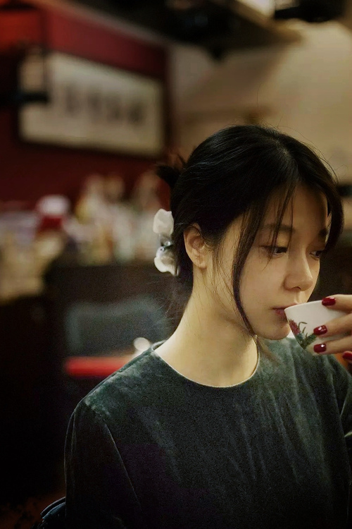 爱游戏娱乐-球员才华盛开：全球顶尖篮球锋线之争，篮球中什么叫锋线球员