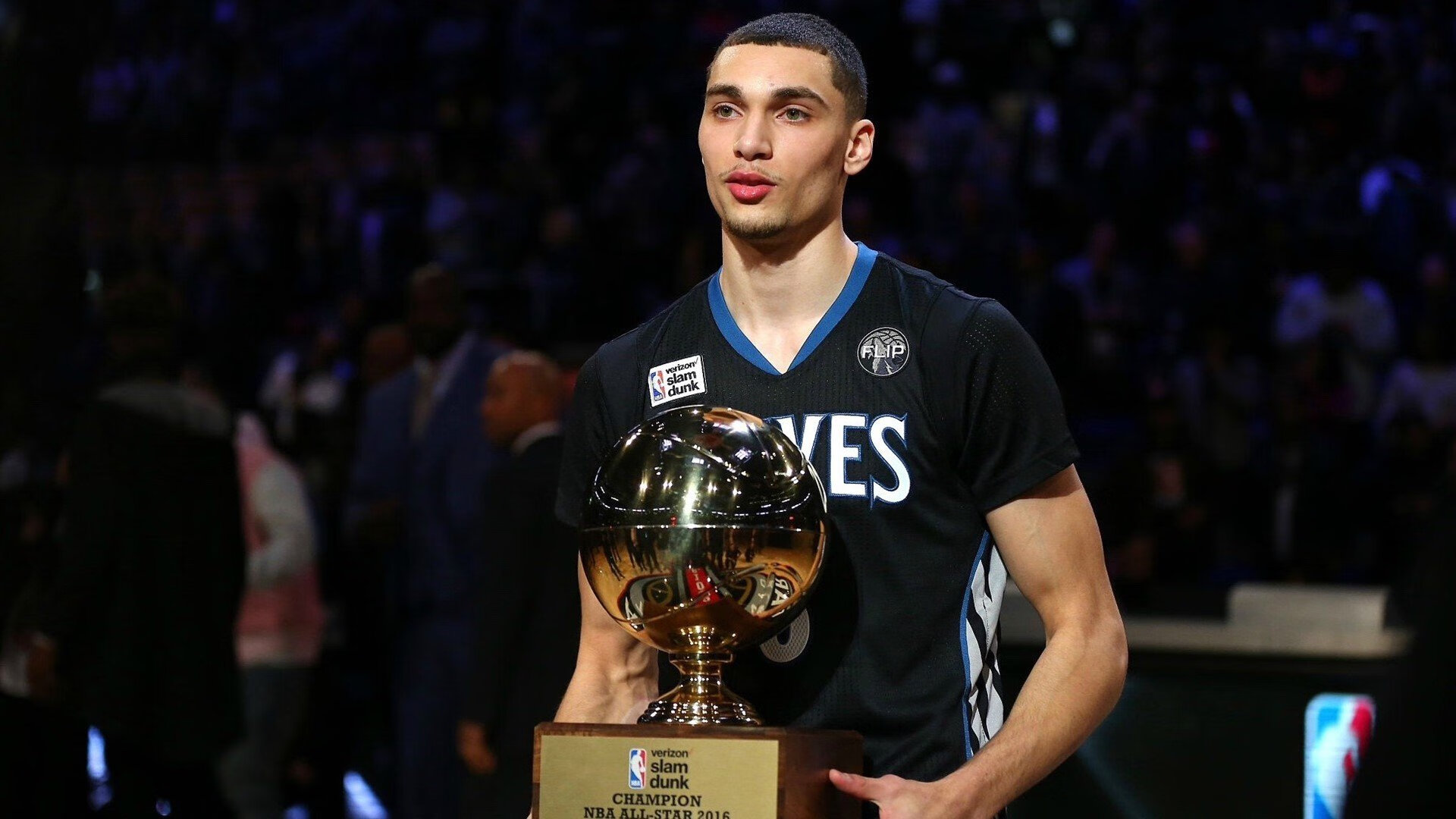 职业联赛观众流失原因分析,职业联赛怎么看第一视角