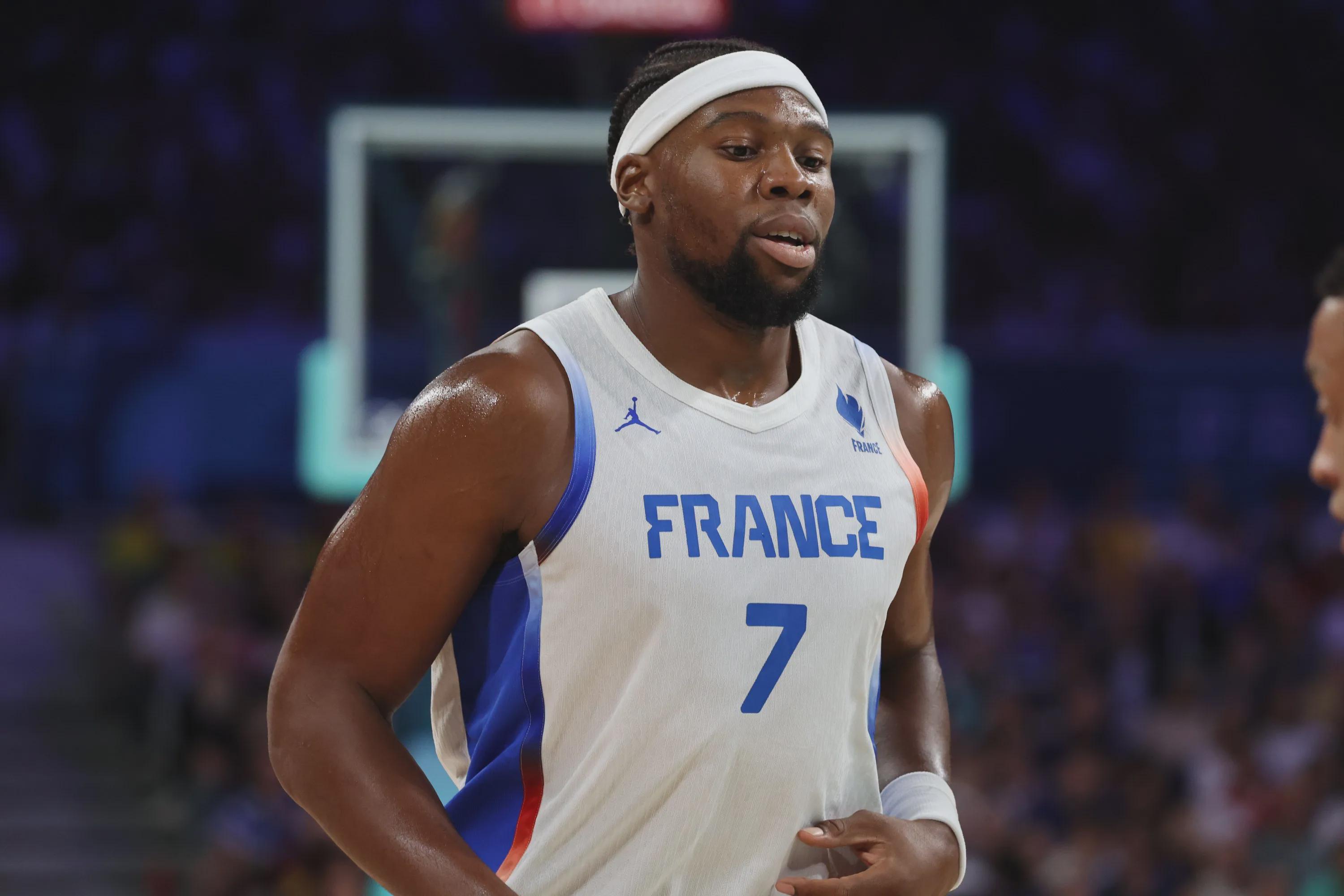 爱游戏体育:76人队新赛季:马克西表示将提升盖帽能力的简单介绍 爱游戏体育:76人队新赛季:马克西表示将提升盖帽能力的简单介绍