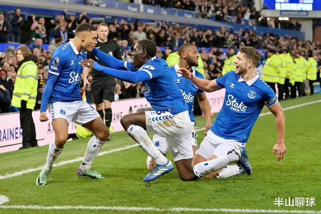 爱游戏体育：英超埃弗顿的重建之路充满挑战的简单介绍