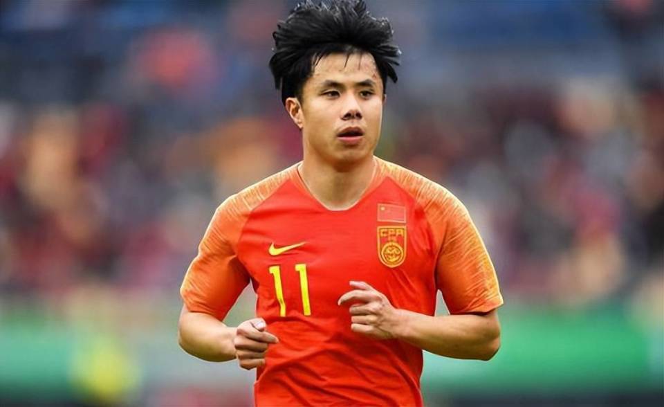 包含爱游戏体育:老将蒿俊闵转型教练“误人子弟”，球迷：别毁了中国足球的未来！的词条