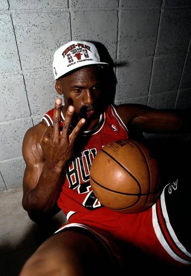 乔丹vs詹姆斯:谁才是真正的GOAT?的简单介绍 乔丹vs詹姆斯:谁才是真正的GOAT?的简单介绍